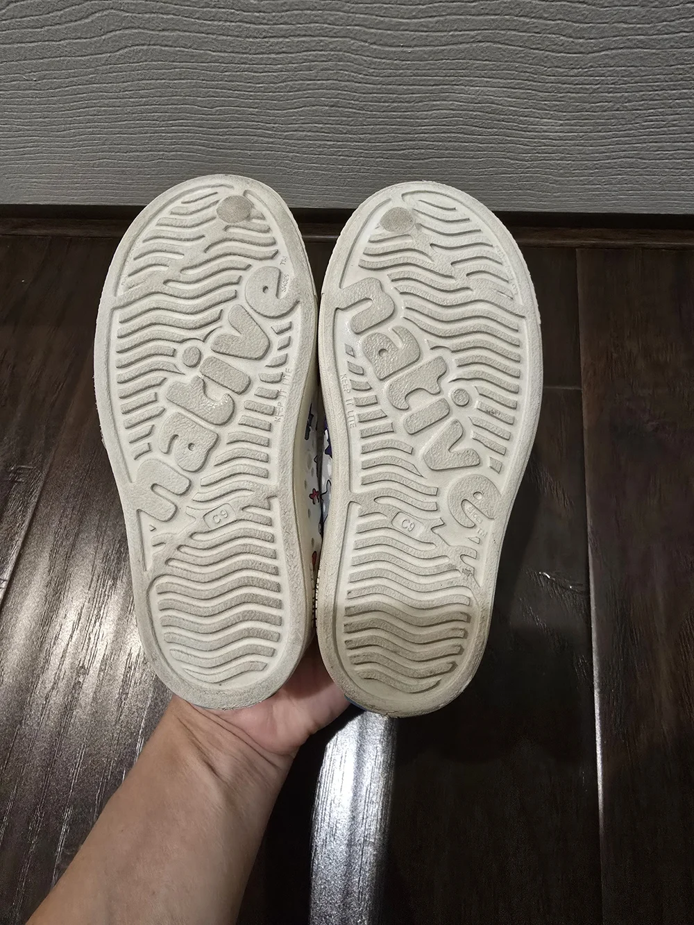 Native Jefferson Slip On Shark Shoes C9